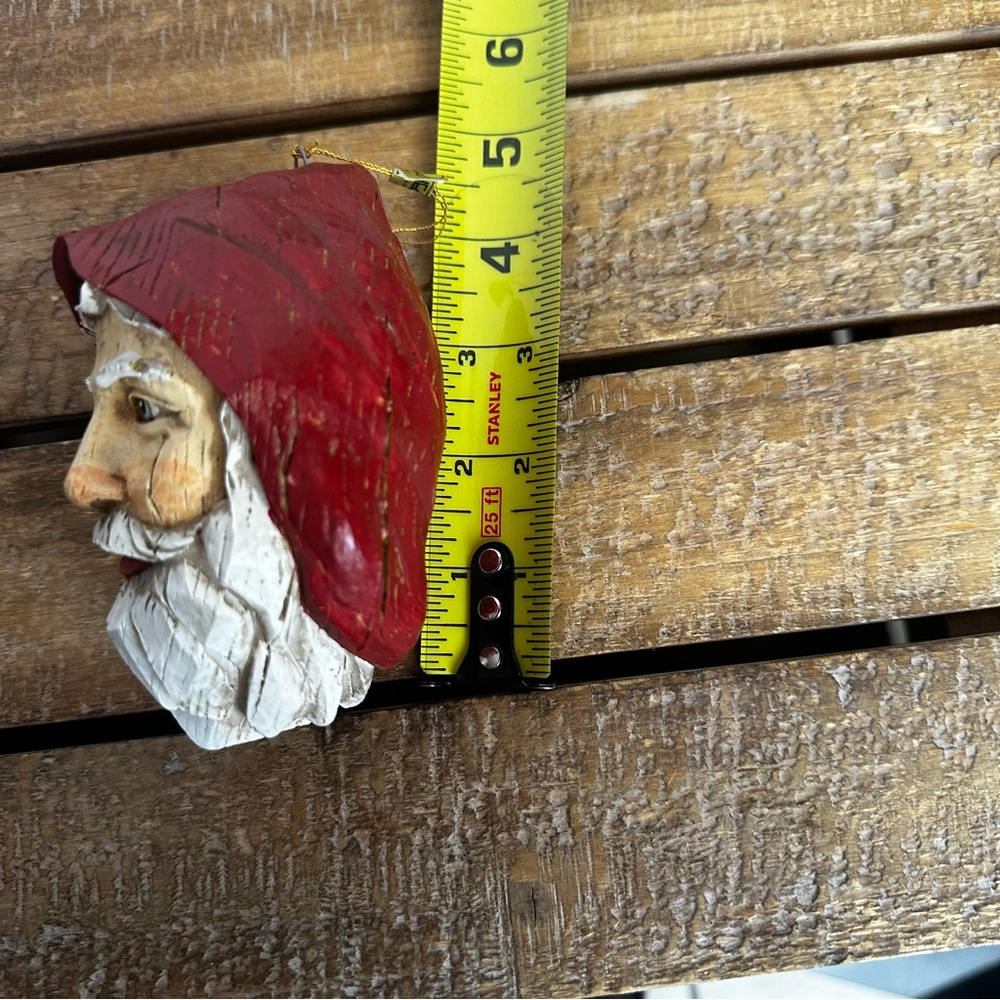 Vintage Hand Carved‎ And Painted Resin Santa Father Christmas Tree Ornament - Picture 2 of 5